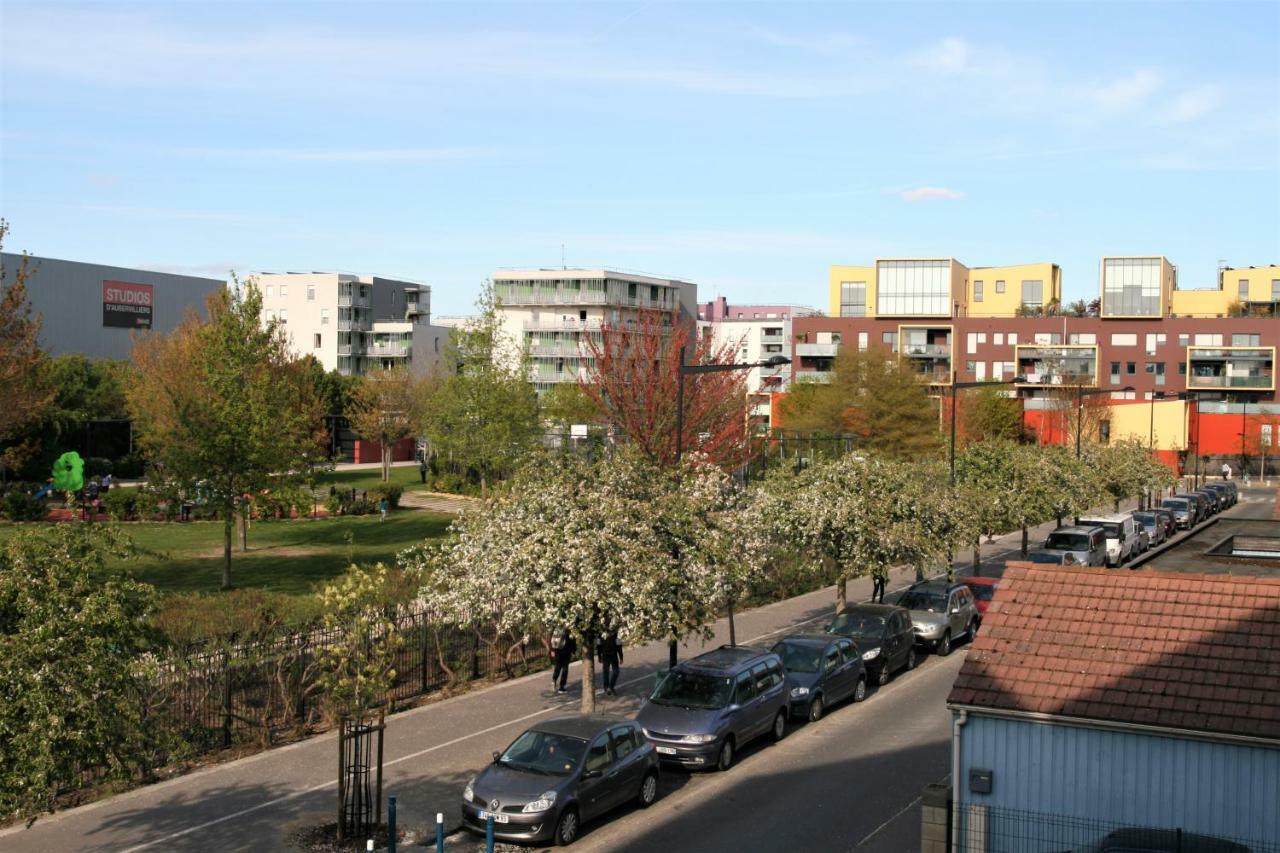 Chez Daniel, Un 2 Pieces Proche De Paris Stade De France Aubervilliers Luaran gambar